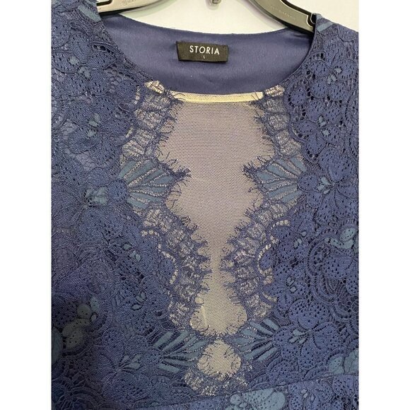 Storia Lace Dress with Plunging Sheer Neckline and Short Sleeves Navy Blue Size - Picture 2 of 12